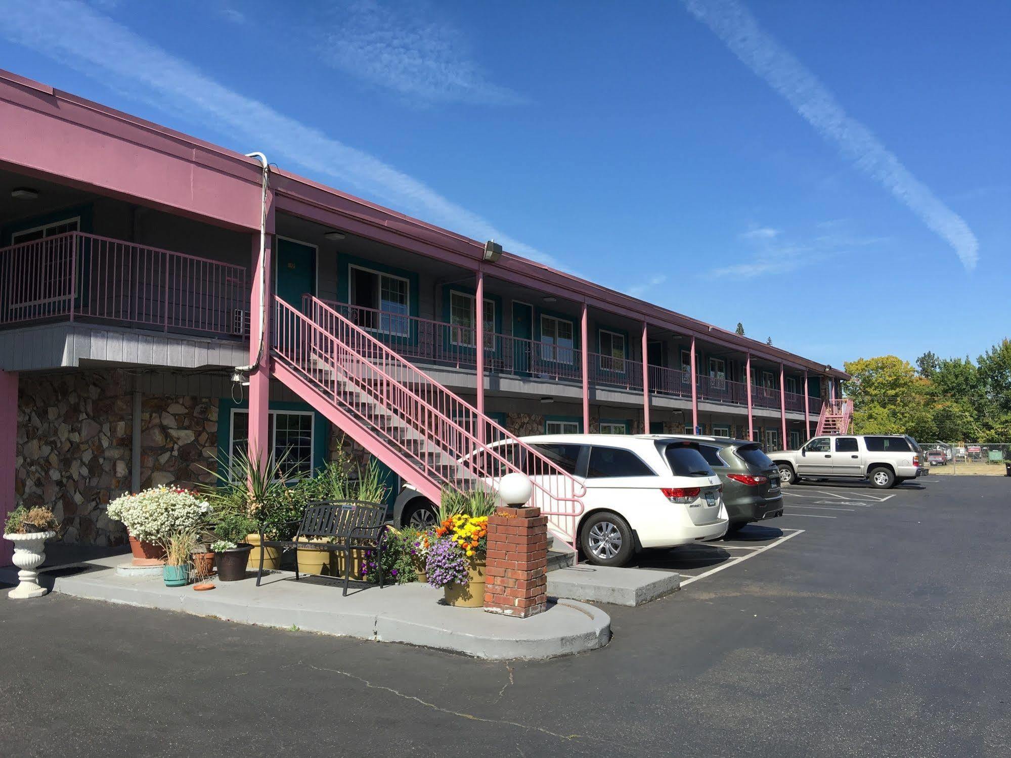 Beaverton Budget Inn Exterior photo